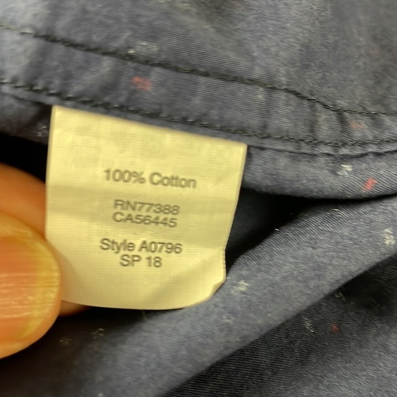 J.Crew Men's Slim Fit Button Down Shirt, XL, Navy with red & white design - Picture 7 of 7